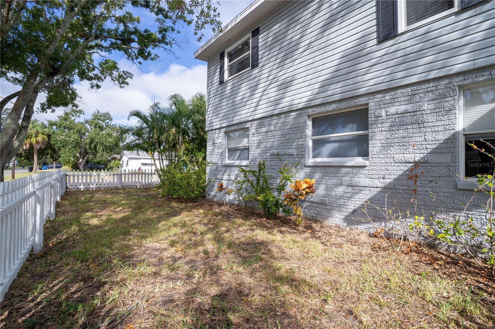 7991 24TH AVE N AVE N, ST PETERSBURG, FL — photo 33