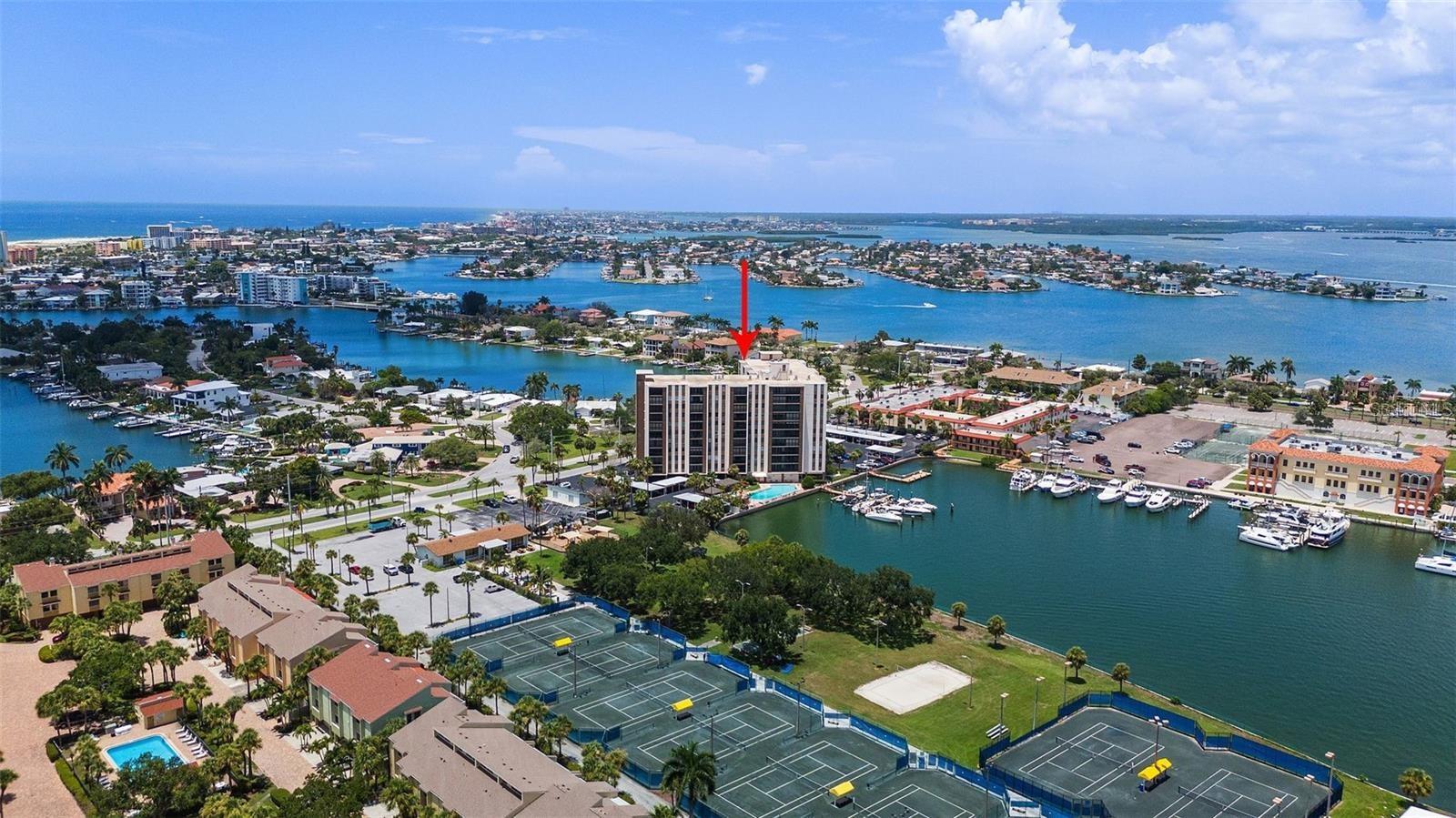 10355 PARADISE BLVD #1010-1011, ST PETERSBURG, FL — photo 47