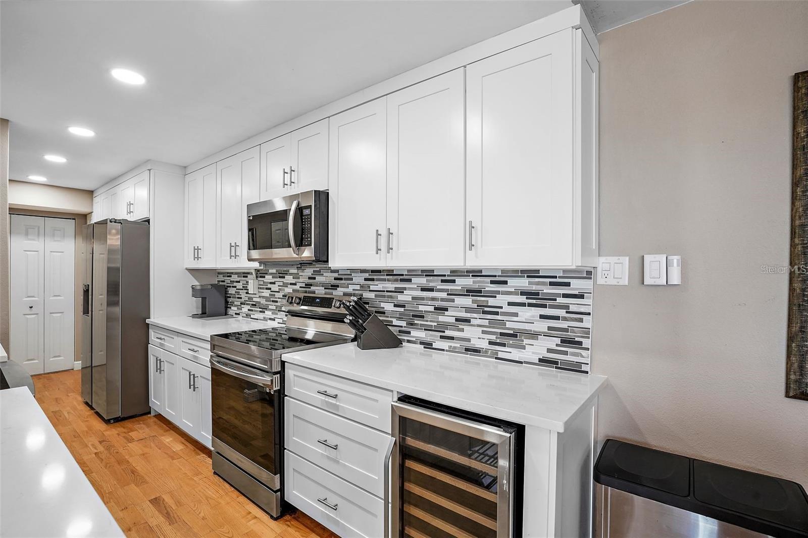 10355 PARADISE BLVD #1010-1011, ST PETERSBURG, FL — photo 5
