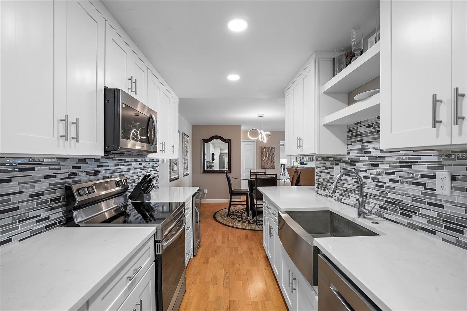 10355 PARADISE BLVD #1010-1011, ST PETERSBURG, FL — photo 6