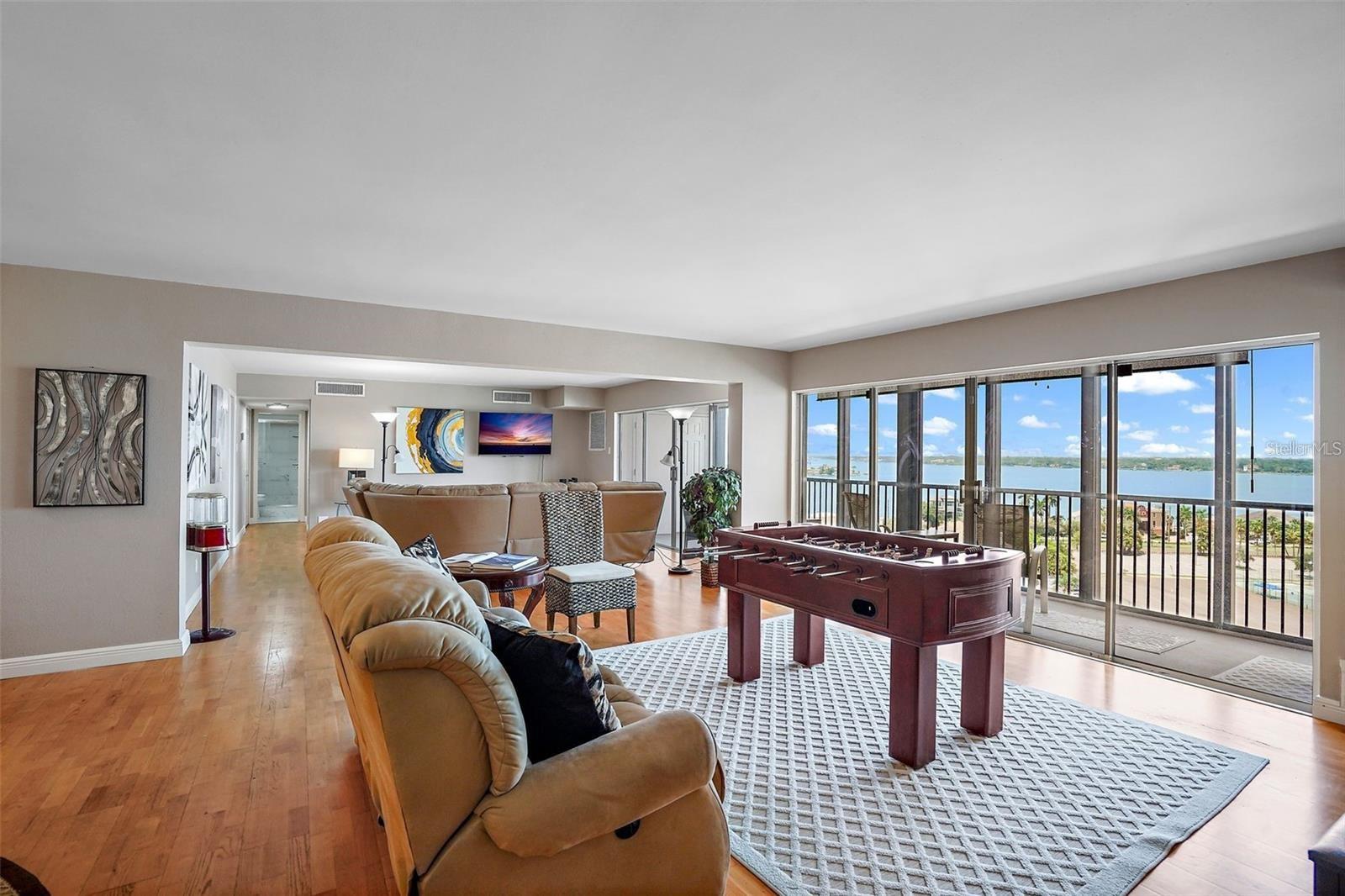 10355 PARADISE BLVD #1010-1011, ST PETERSBURG, FL — photo 9