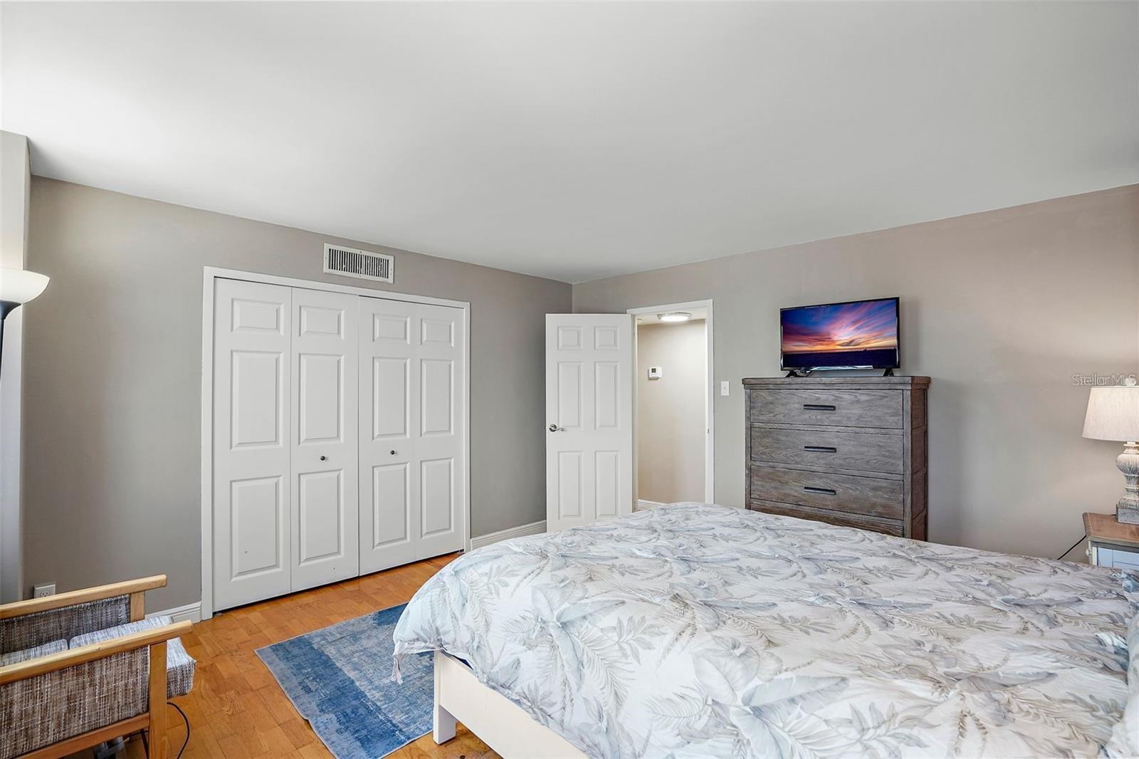 10355 PARADISE BLVD #1010-1011, ST PETERSBURG, FL — photo 20