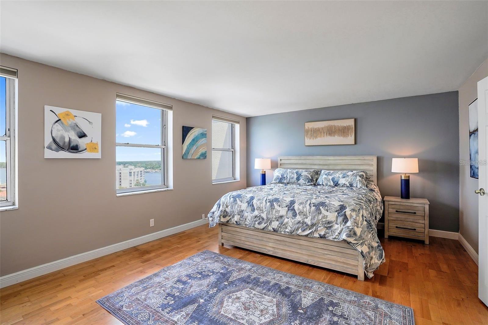 10355 PARADISE BLVD #1010-1011, ST PETERSBURG, FL — photo 14