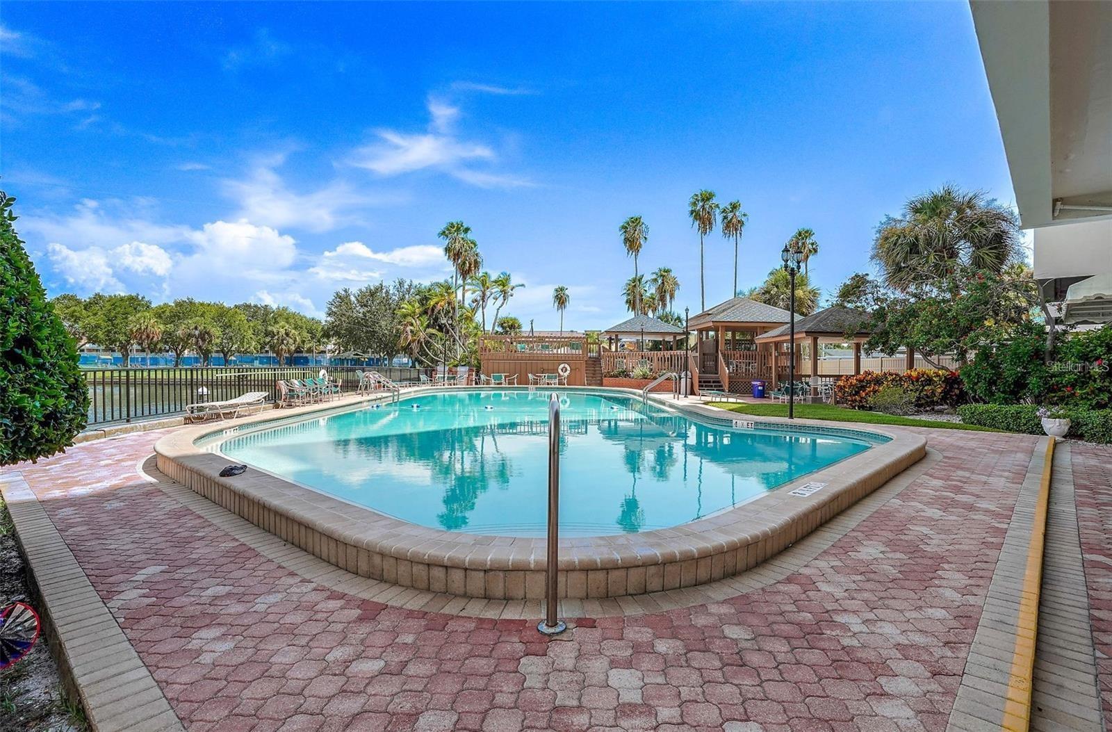 10355 PARADISE BLVD #1010-1011, ST PETERSBURG, FL — photo 30