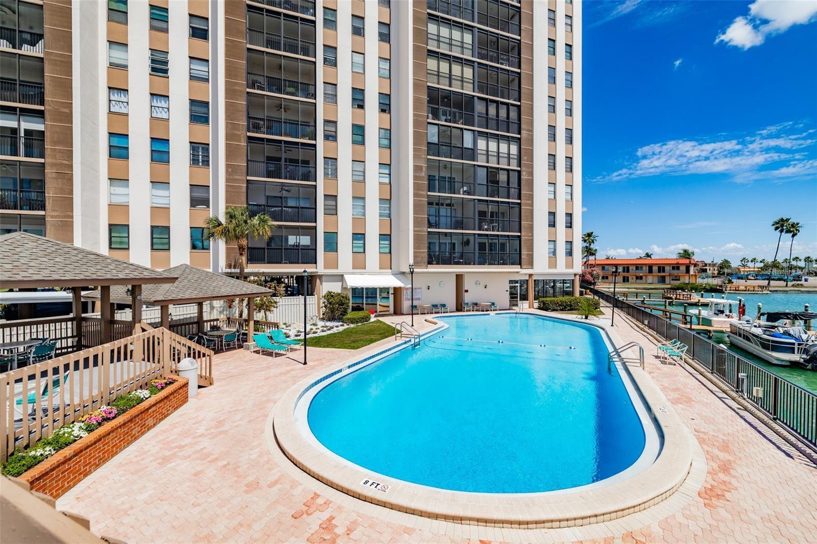 10355 PARADISE BLVD #1010-1011, ST PETERSBURG, FL — photo 32