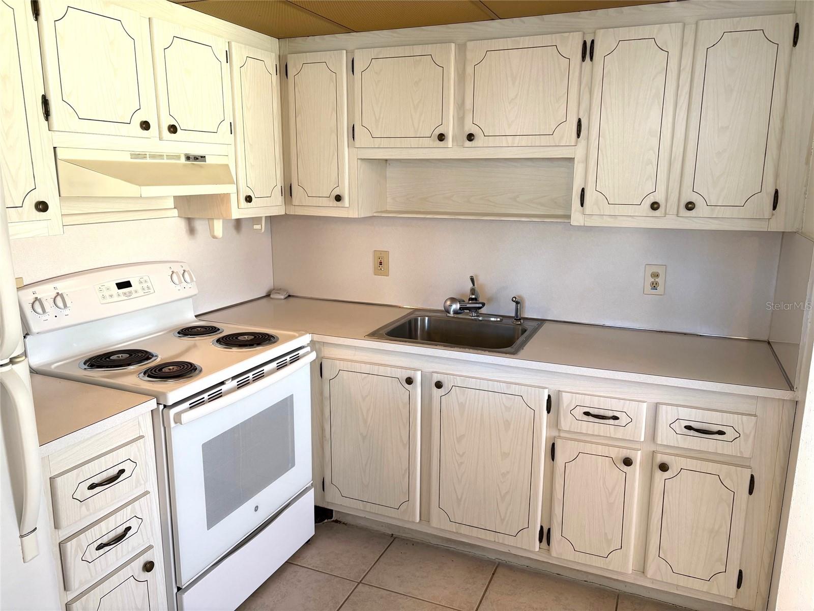 201 BEDFORD ST #95, SUN CITY CENTER, FL — photo 12