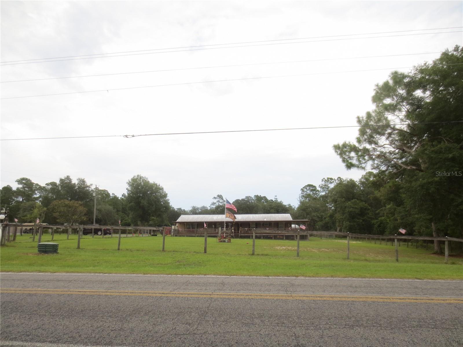 5995 SE 183RD AVENUE RD, OCKLAWAHA, FL — photo 3