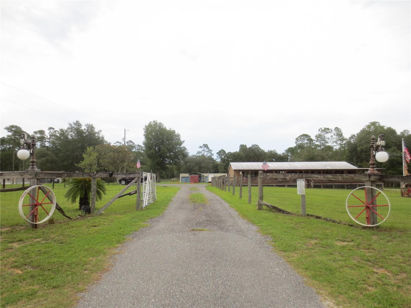5995 SE 183RD AVENUE RD, OCKLAWAHA, FL — photo 6