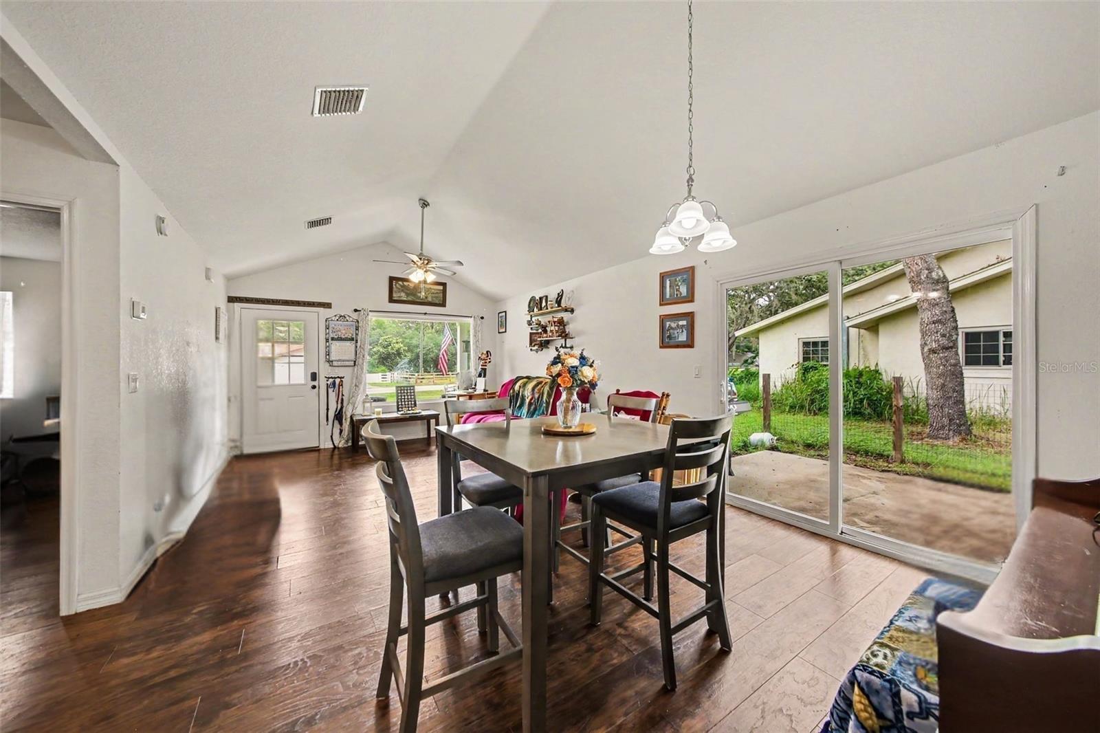 17050 SE 60TH ST, OCKLAWAHA, FL — photo 4