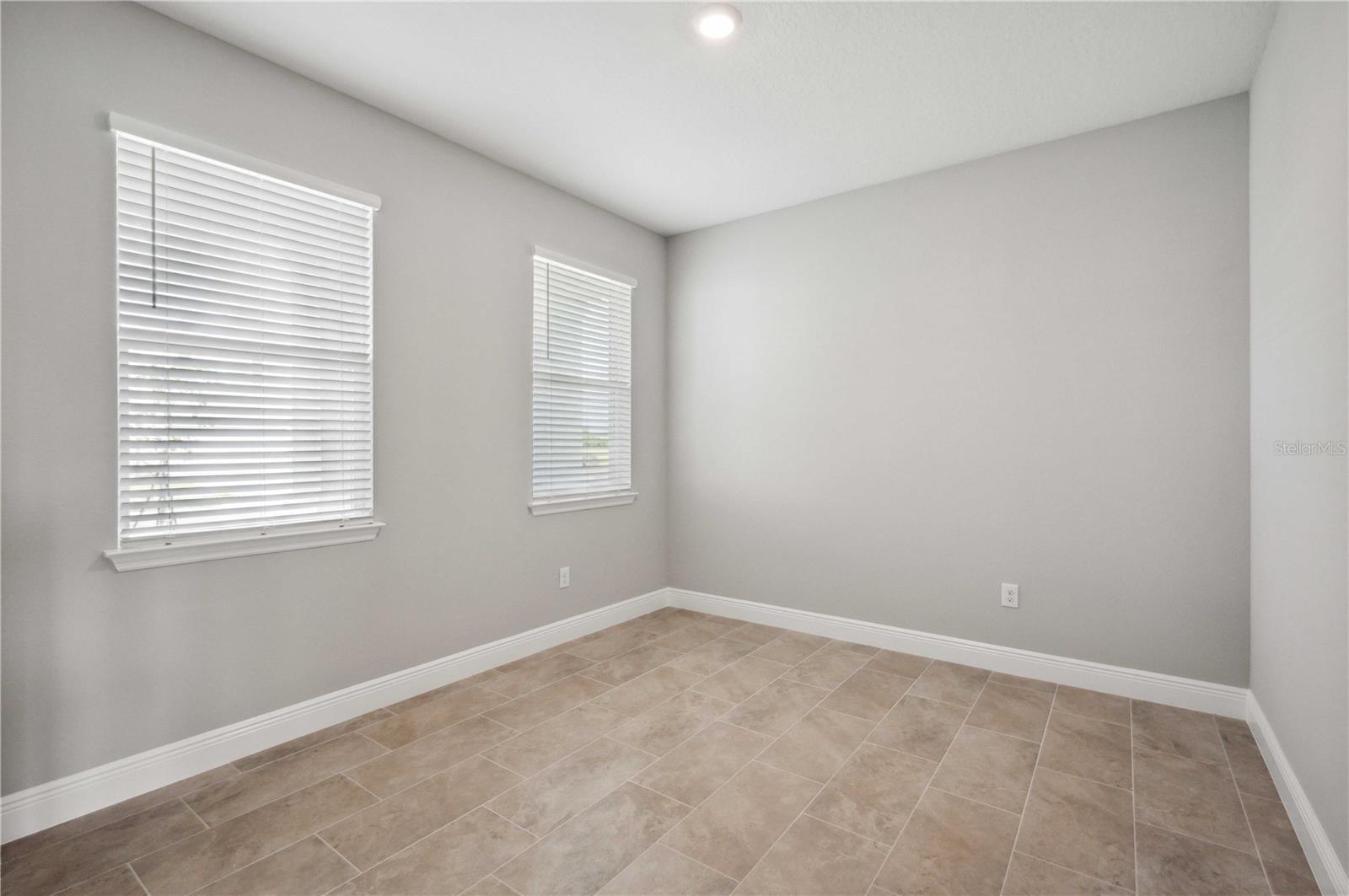 2560 WARREN ACRES BLVD, WESLEY CHAPEL, FL — photo 12