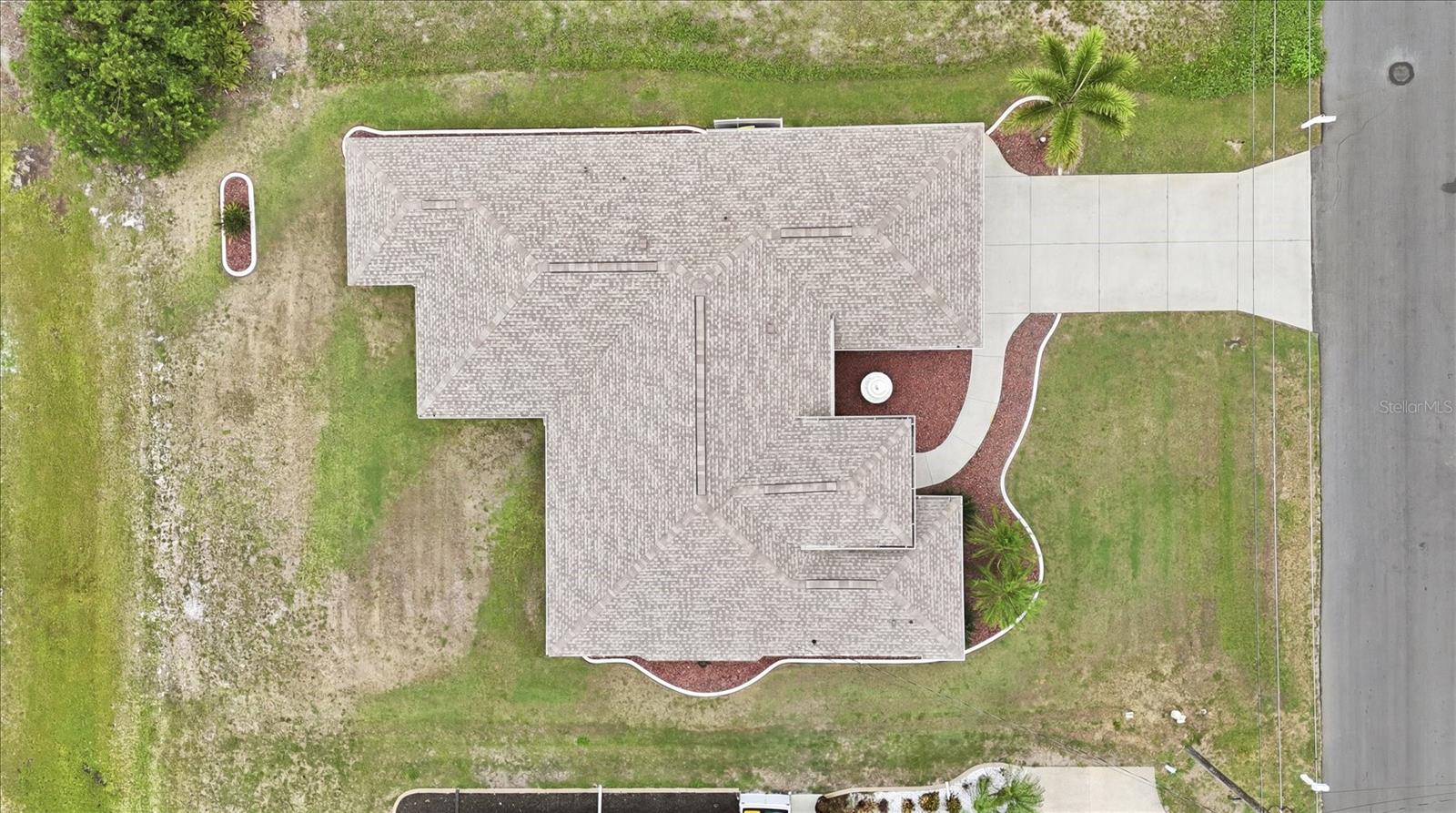82 PINEHURST PL, ROTONDA WEST, FL — photo 38