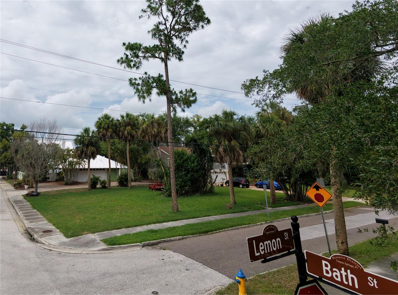 LEMON ST, TARPON SPRINGS, FL