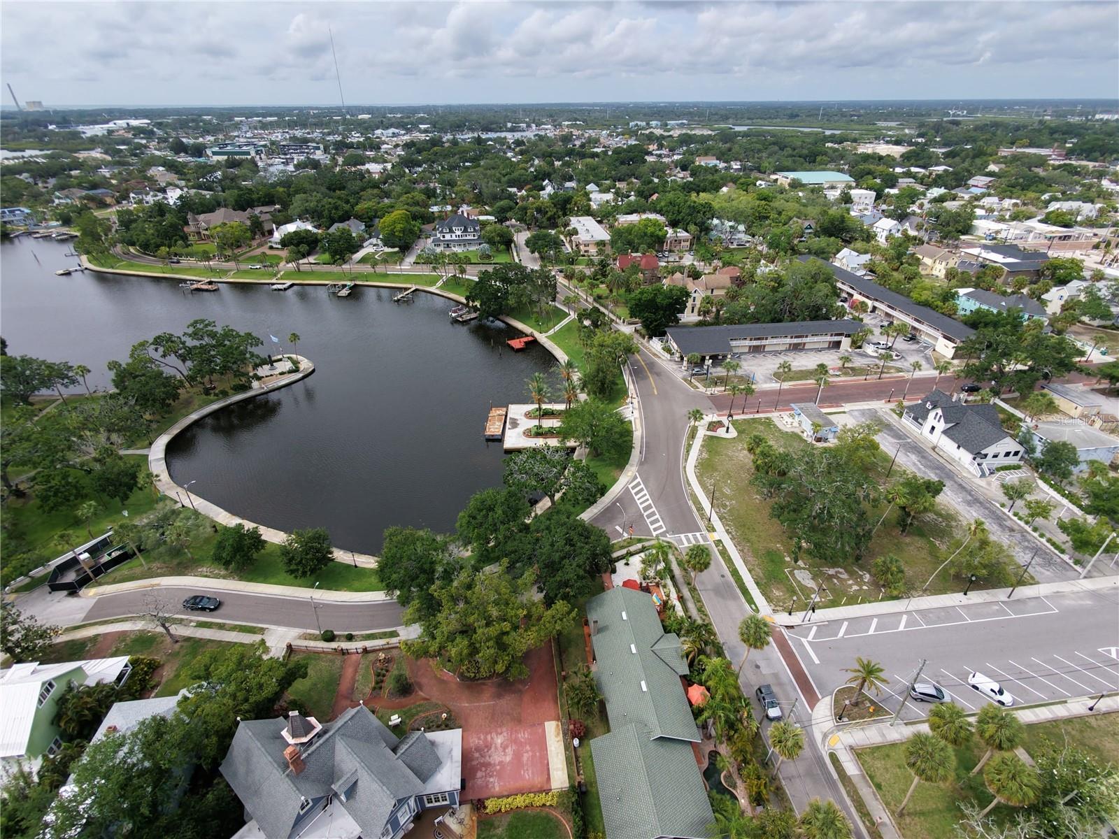 LEMON ST, TARPON SPRINGS, FL — photo 4