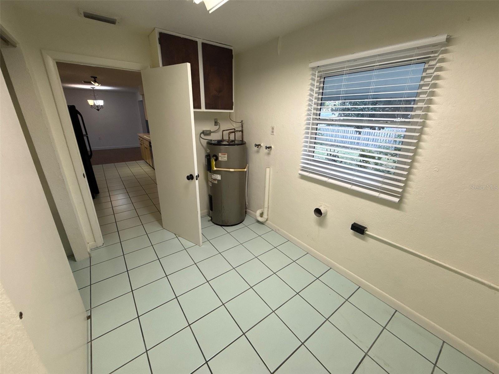 306 S MONROE ST, BEVERLY HILLS, FL — photo 25