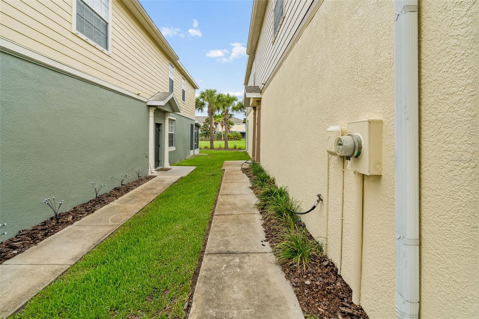 5017 WHITE SANDERLING CT, TAMPA, FL — photo 7