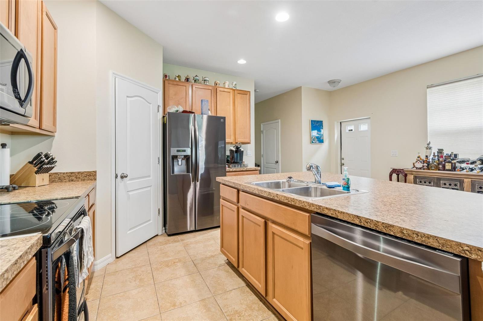 5017 WHITE SANDERLING CT, TAMPA, FL — photo 14