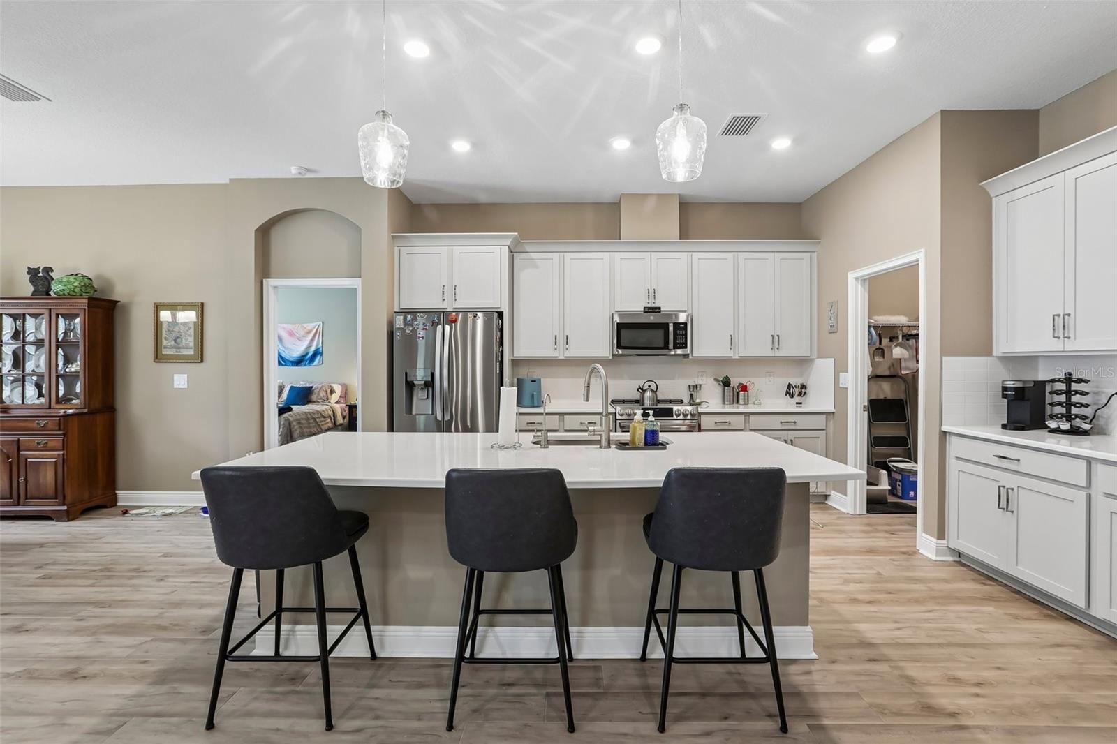 902 TIERRA DR, SPRING HILL, FL — photo 9