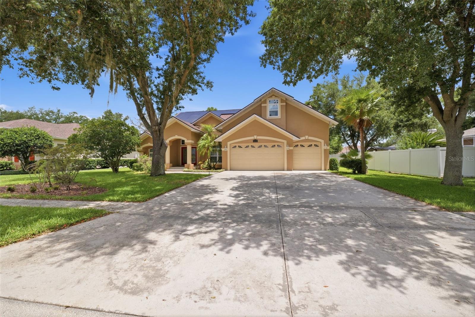 2112 HERITAGE CREST DR, VALRICO, FL — photo 48