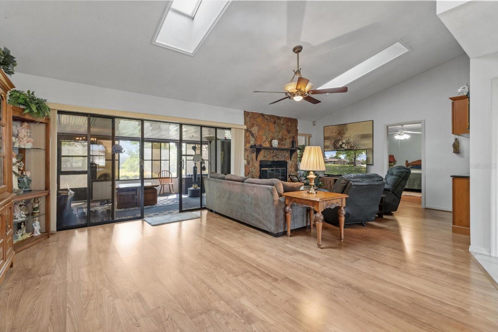 8921 S THOROUGHBRED PT, INVERNESS, FL — photo 34