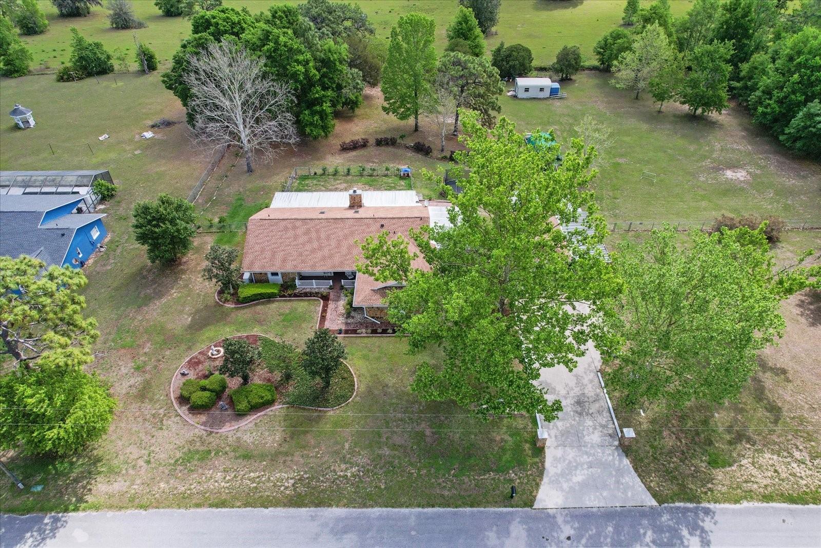 8921 S THOROUGHBRED PT, INVERNESS, FL — photo 72