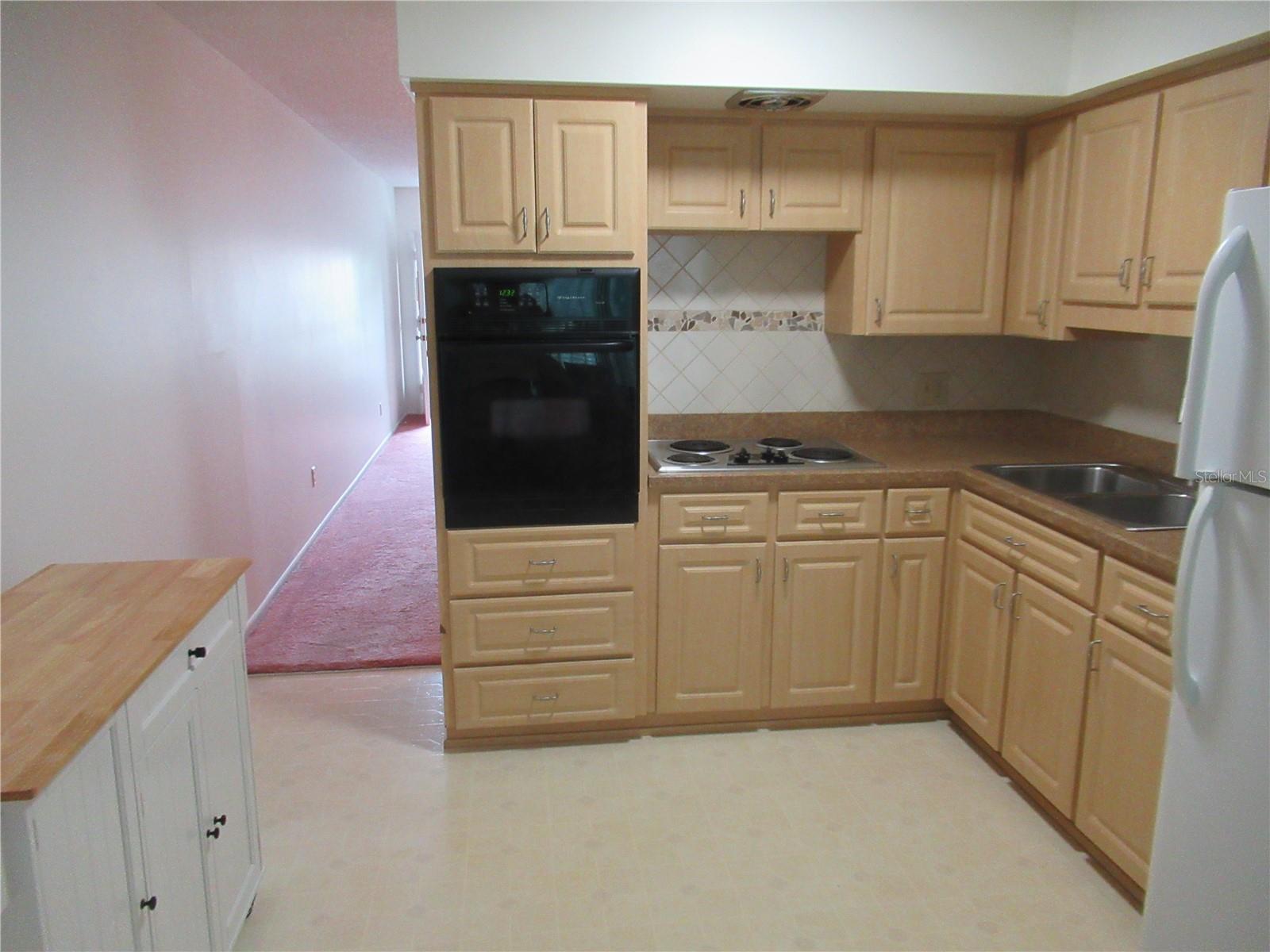2426 PERSIAN DR #56, CLEARWATER, FL — photo 11
