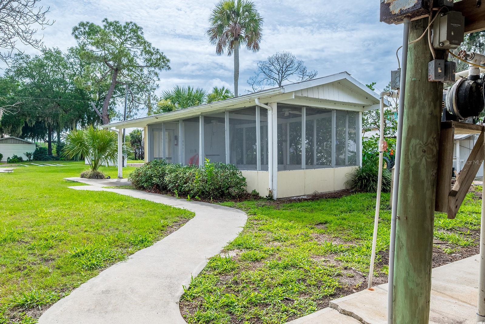 192 SE 241ST ST, SUWANNEE, FL — photo 8