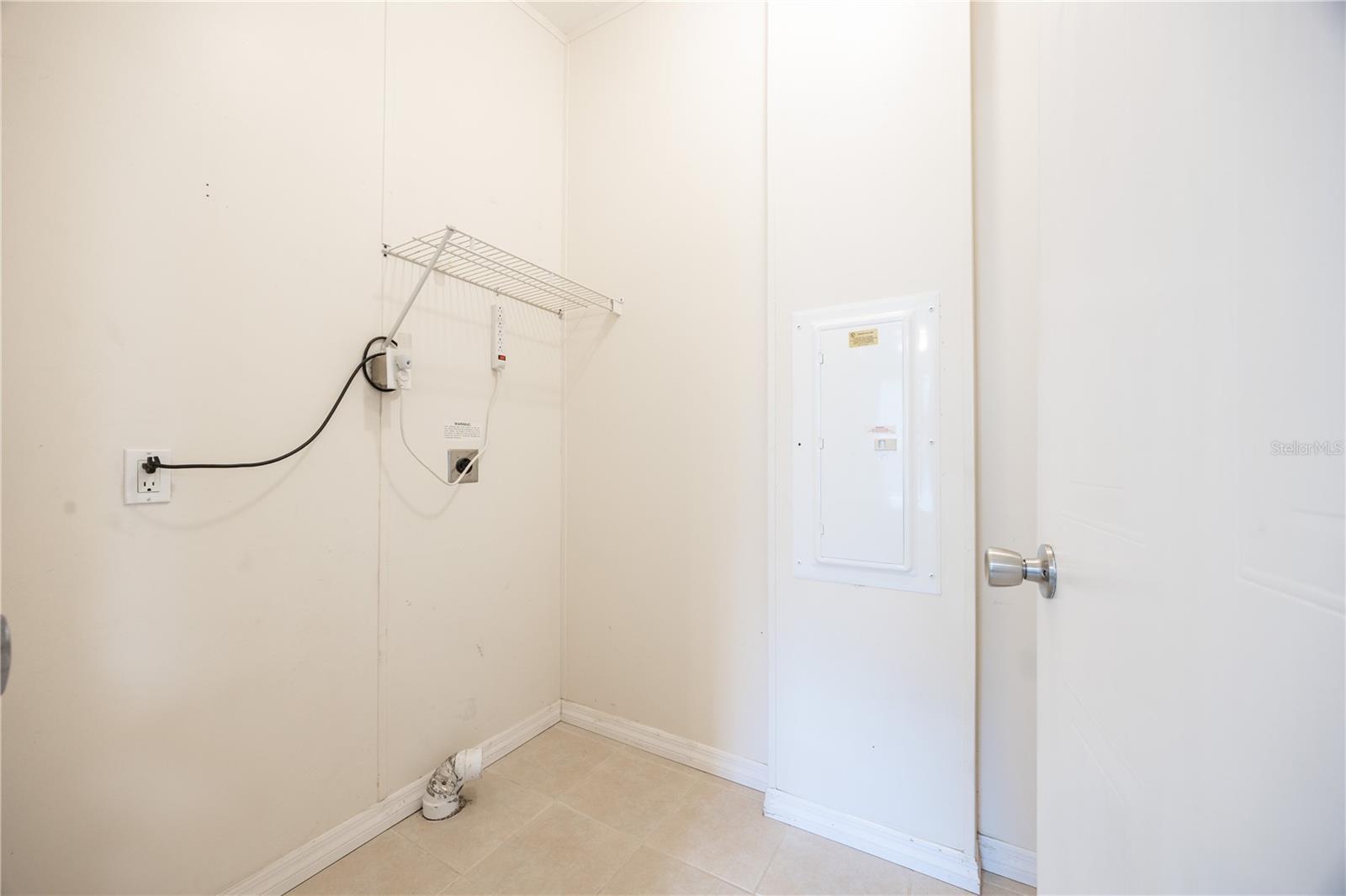 1366 SW CENTRAL TER, FORT WHITE, FL — photo 10