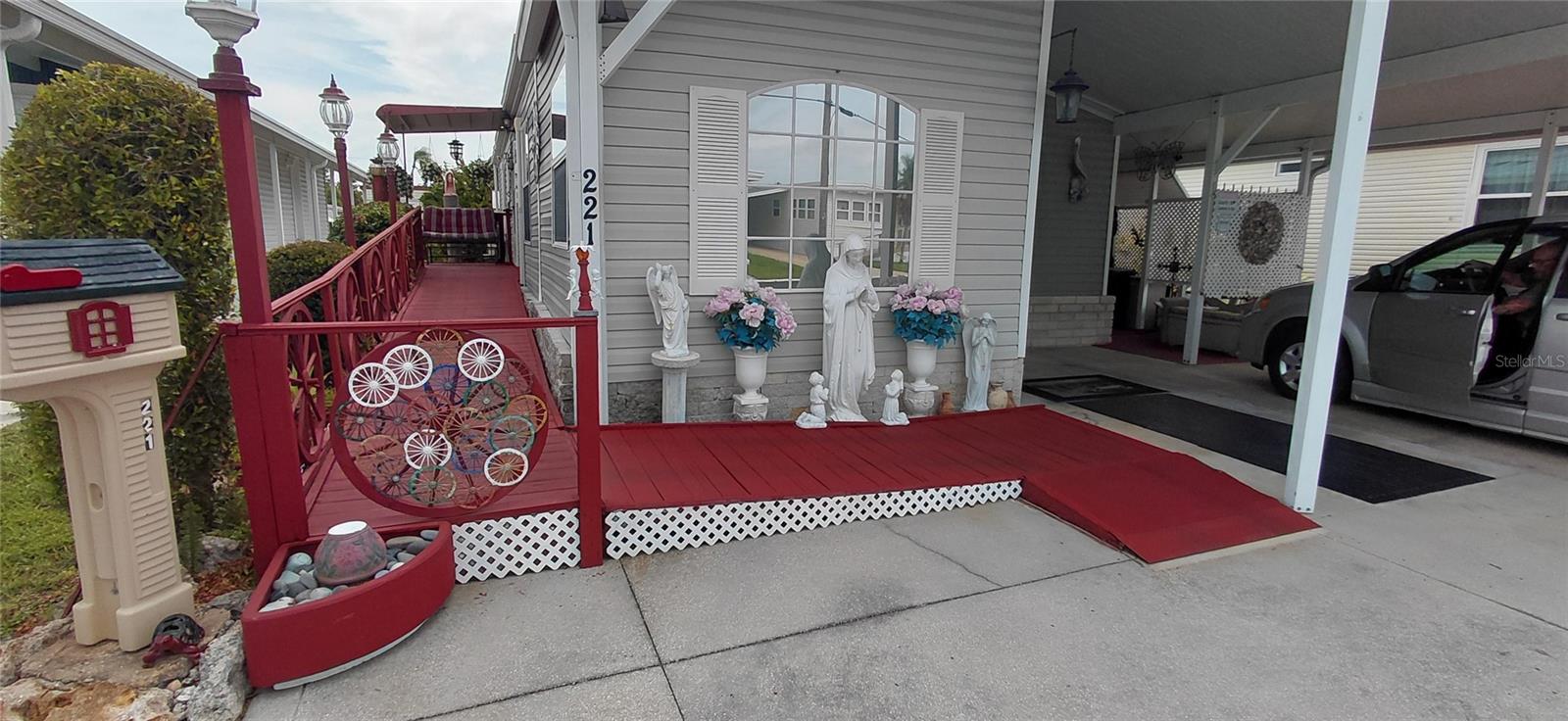 221 HERON RD, CLEARWATER, FL — photo 33