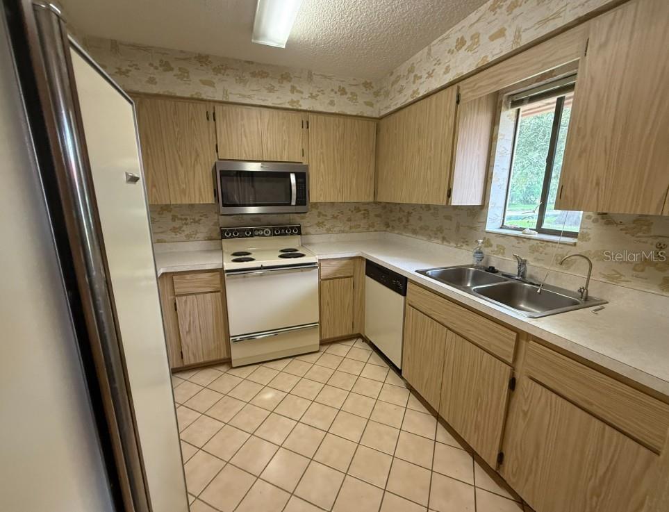 6564 DRAW LN #102, SARASOTA, FL — photo 10