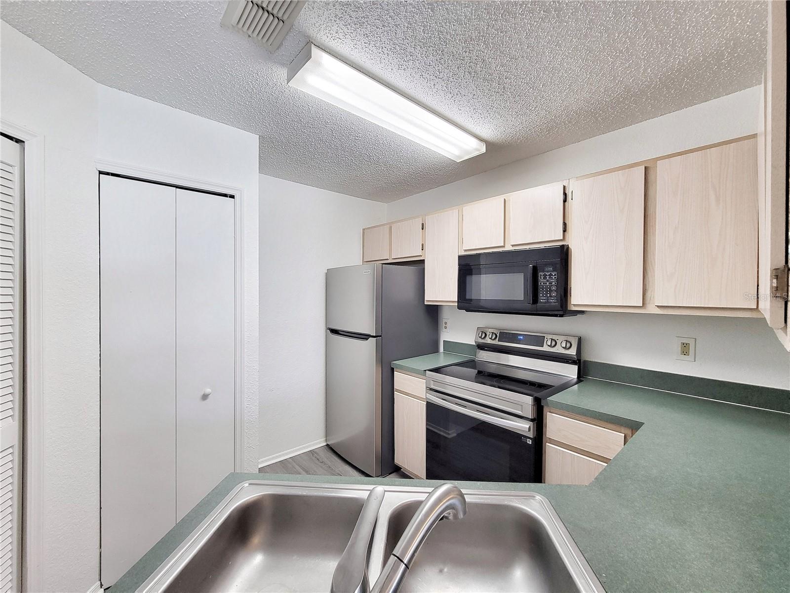 3705 SW 27TH ST #818, GAINESVILLE, FL — photo 17