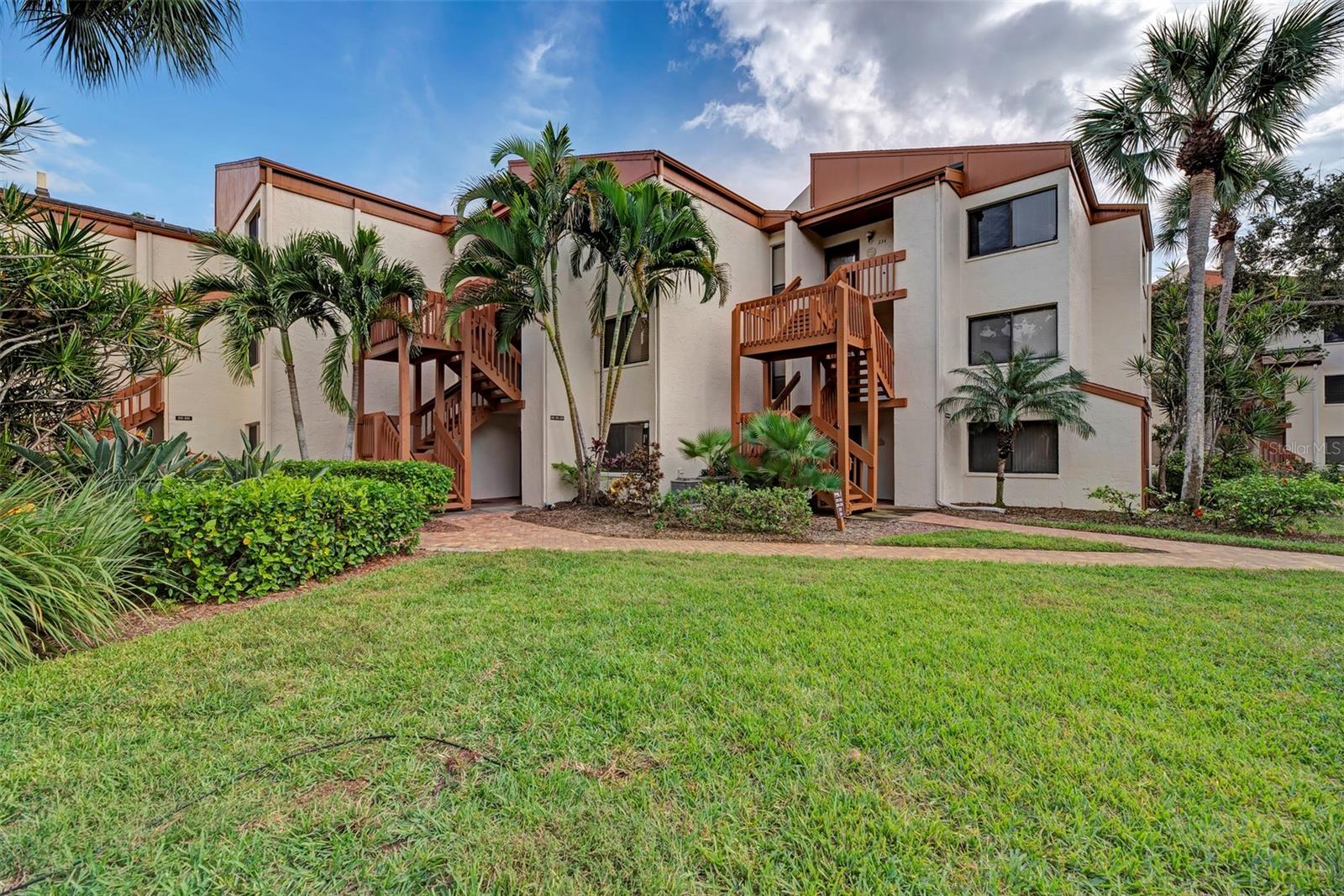 1800 COVE II PL #213, SARASOTA, FL
