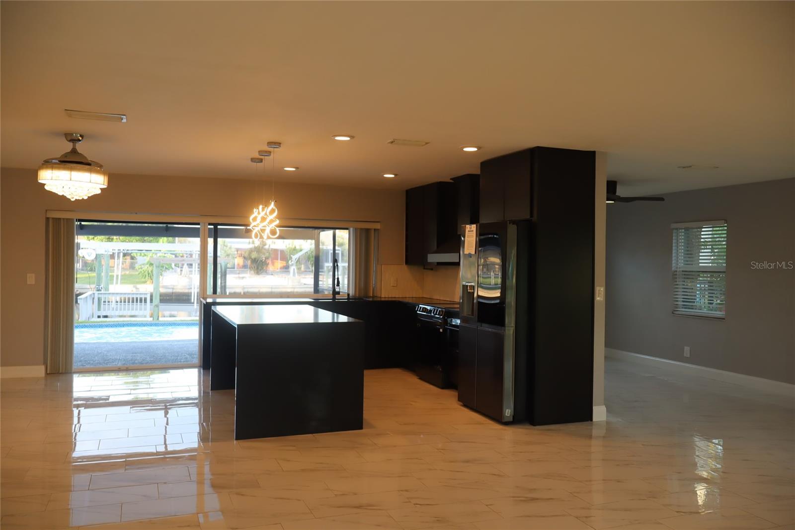 1019 SPINDLE PALM WAY, APOLLO BEACH, FL — photo 12