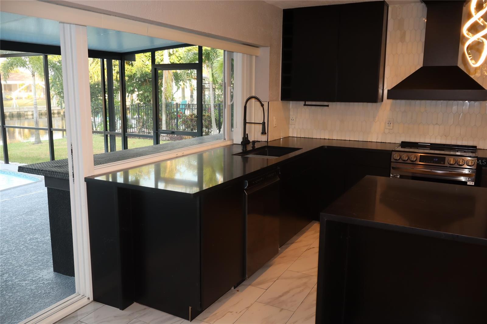 1019 SPINDLE PALM WAY, APOLLO BEACH, FL — photo 21