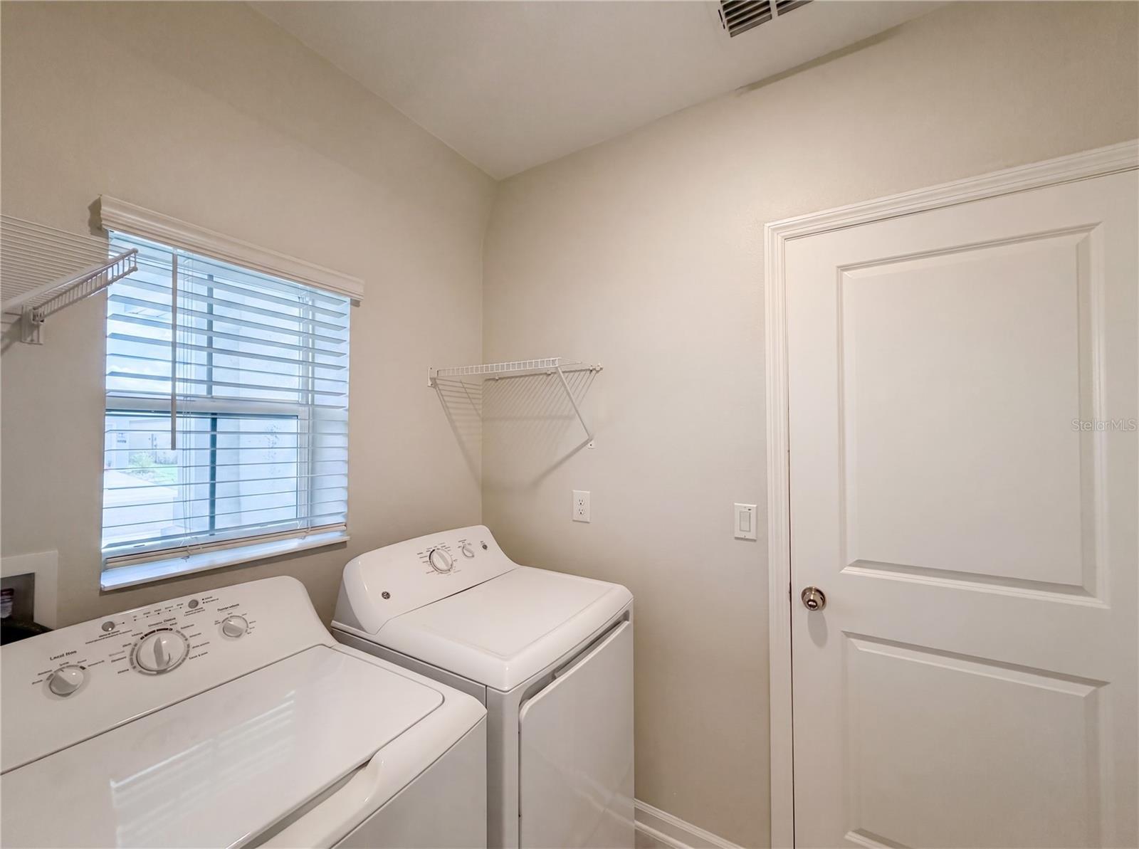2307 BURNEY FALLS LN, DAVENPORT, FL — photo 17