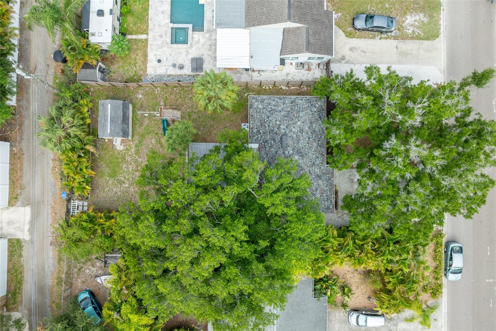 130 41ST AVE NE, ST PETERSBURG, FL — photo 3