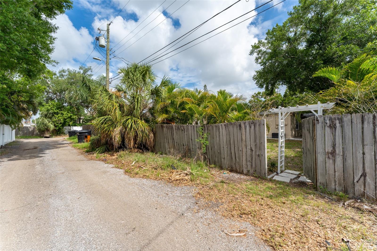 130 41ST AVE NE, ST PETERSBURG, FL — photo 22