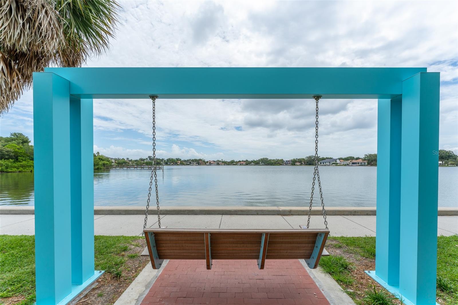 130 41ST AVE NE, ST PETERSBURG, FL — photo 30