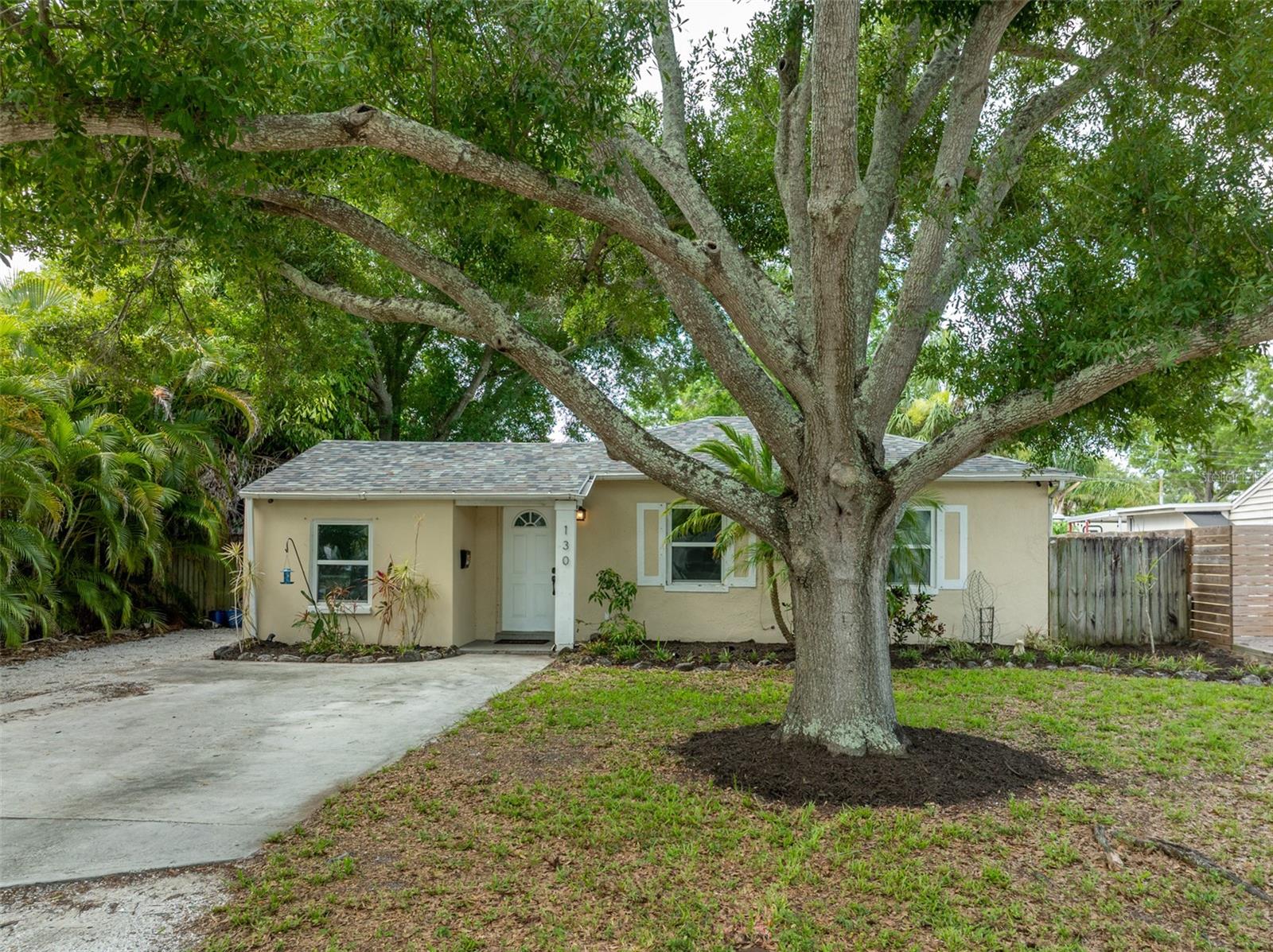 130 41ST AVE NE, ST PETERSBURG, FL — photo 39