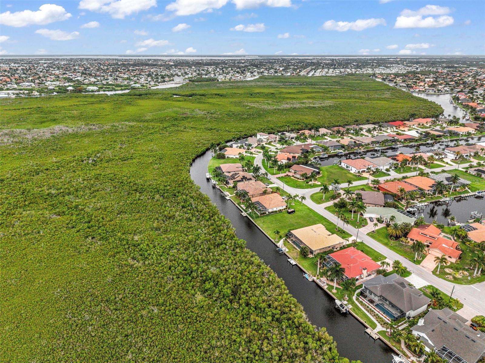 645 MACEDONIA DR, PUNTA GORDA, FL — photo 12