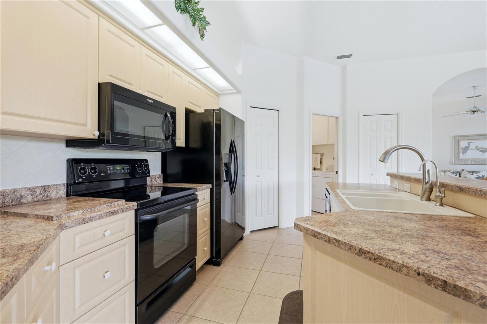 3175 VILLAGE LN, PORT CHARLOTTE, FL — photo 15