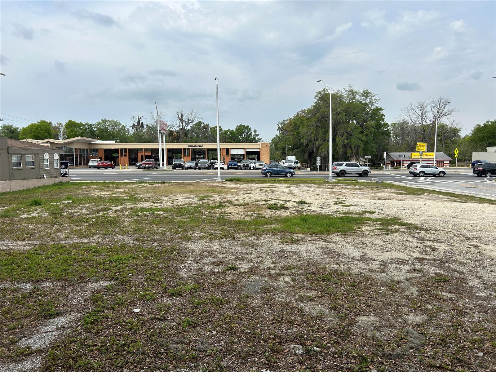 207 S PINE AVE, OCALA, FL — photo 2