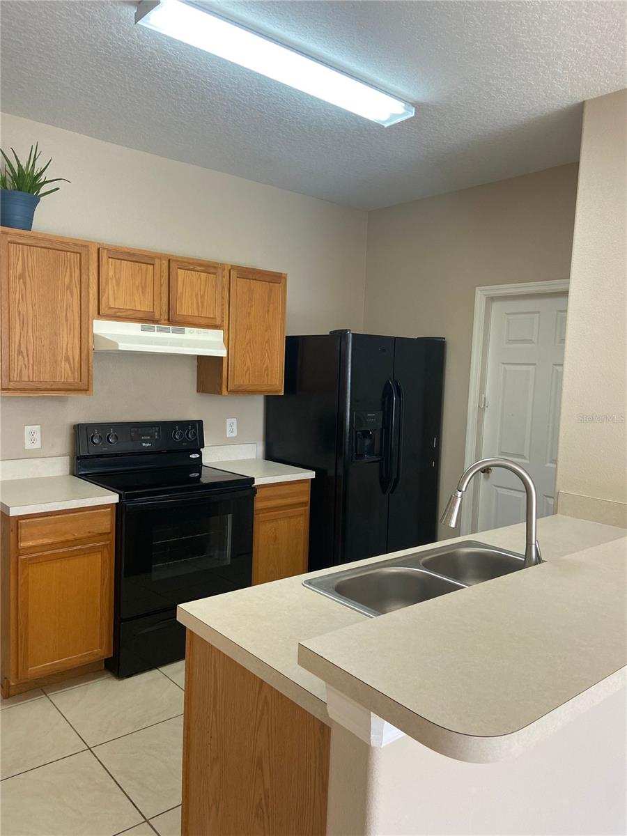628 MADINA CIR, DAVENPORT, FL — photo 5