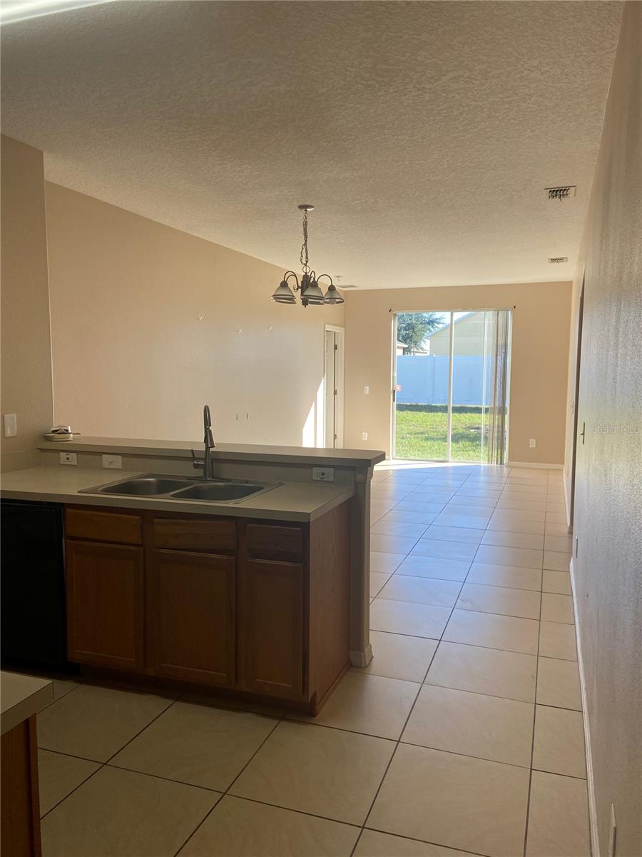 628 MADINA CIR, DAVENPORT, FL — photo 6