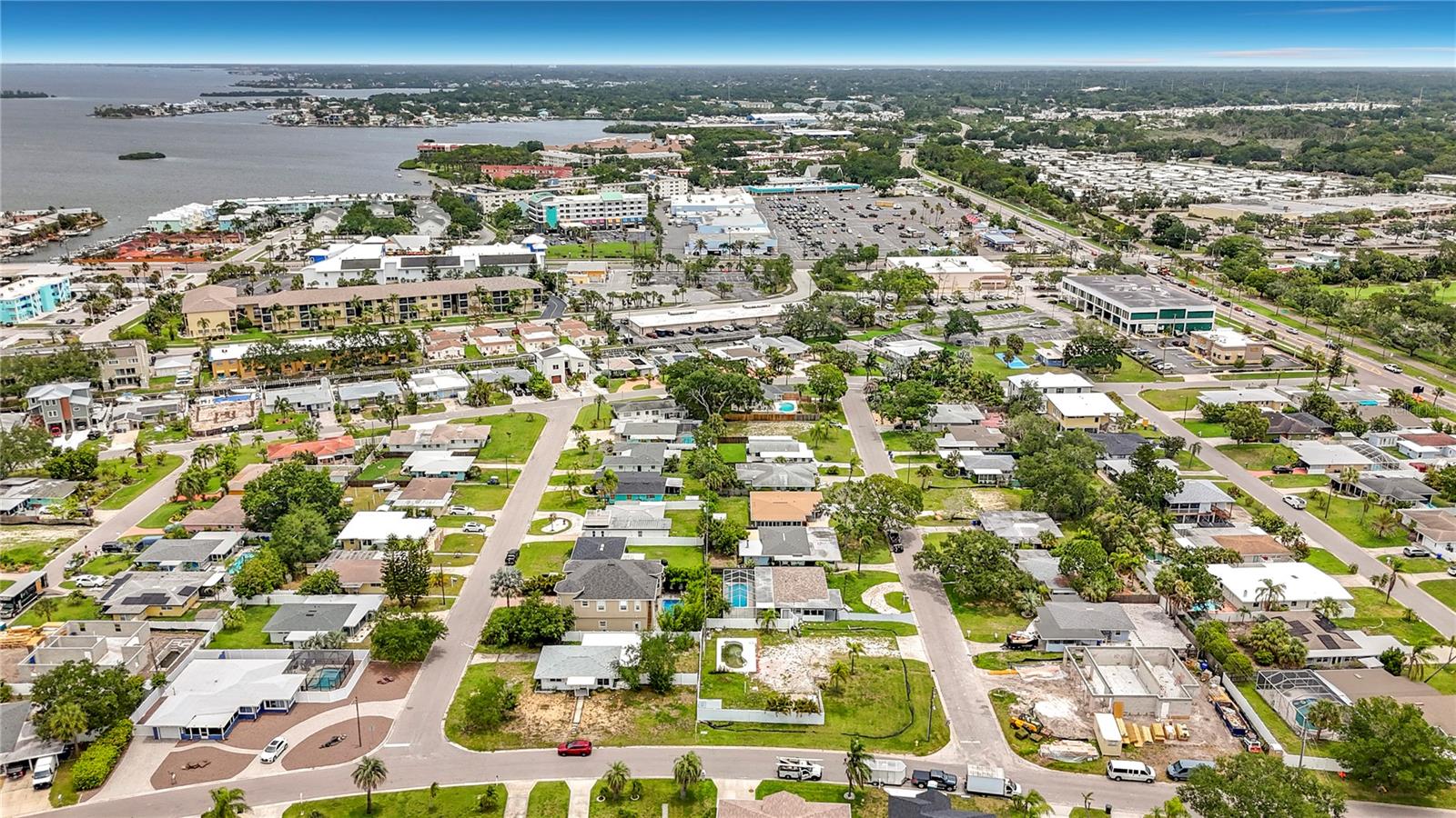 2464 DEL RIO WAY, DUNEDIN, FL — photo 12