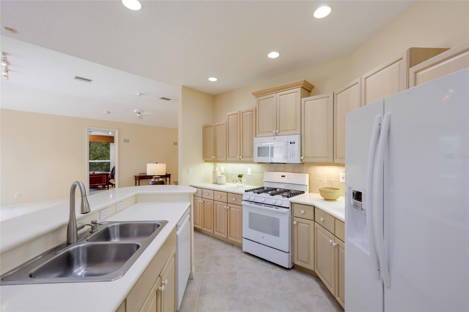8005 WATERVIEW BLVD, LAKEWOOD RANCH, FL — photo 13