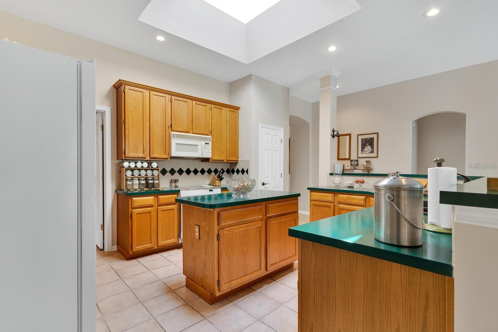 13903 BLUEWATER CIR, ORLANDO, FL — photo 29