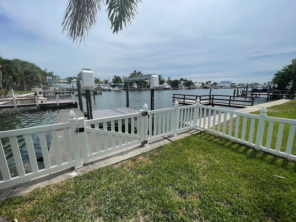 12055 4TH ST E, TREASURE ISLAND, FL — photo 13