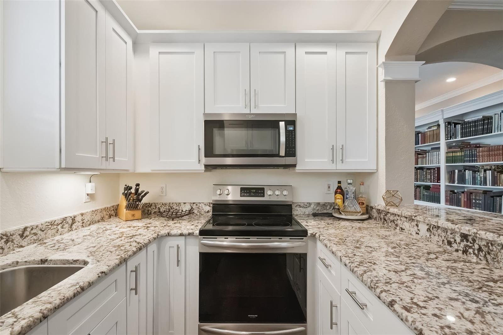 2401 LEGACY LAKE DR #2401, MAITLAND, FL — photo 10