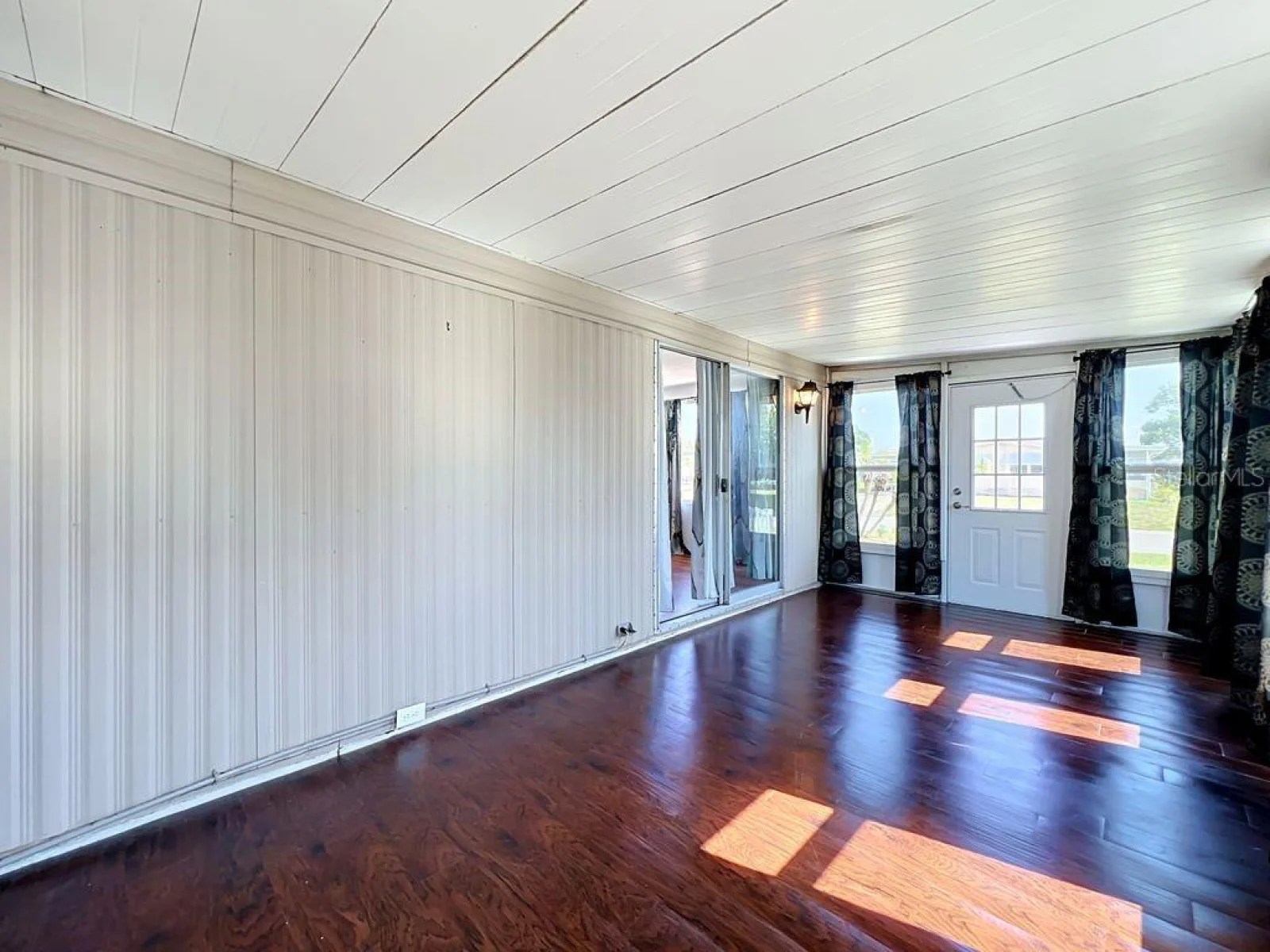 1203 APACHE CIR, TAVARES, FL — photo 22