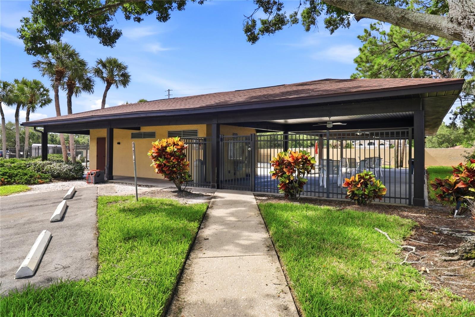 2685 SABAL SPRINGS CIR #105, CLEARWATER, FL — photo 21
